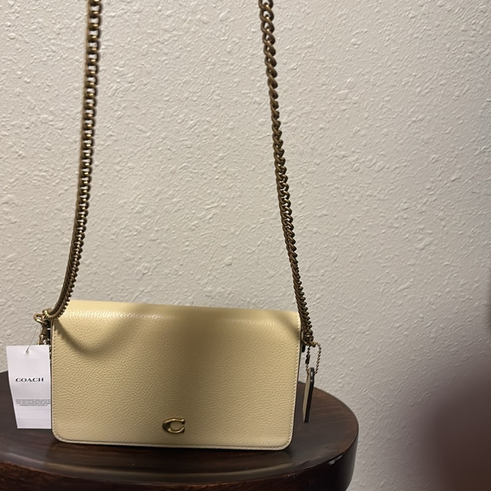 Coach Tan Leather Crossbody Bag with Gold Chain - Picture 2 of 8